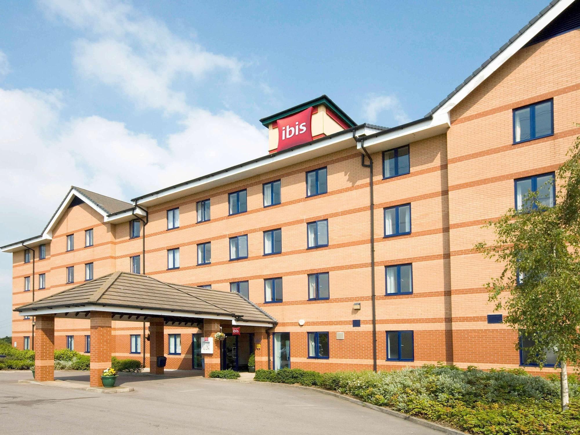 Отель Ibis East - 2*