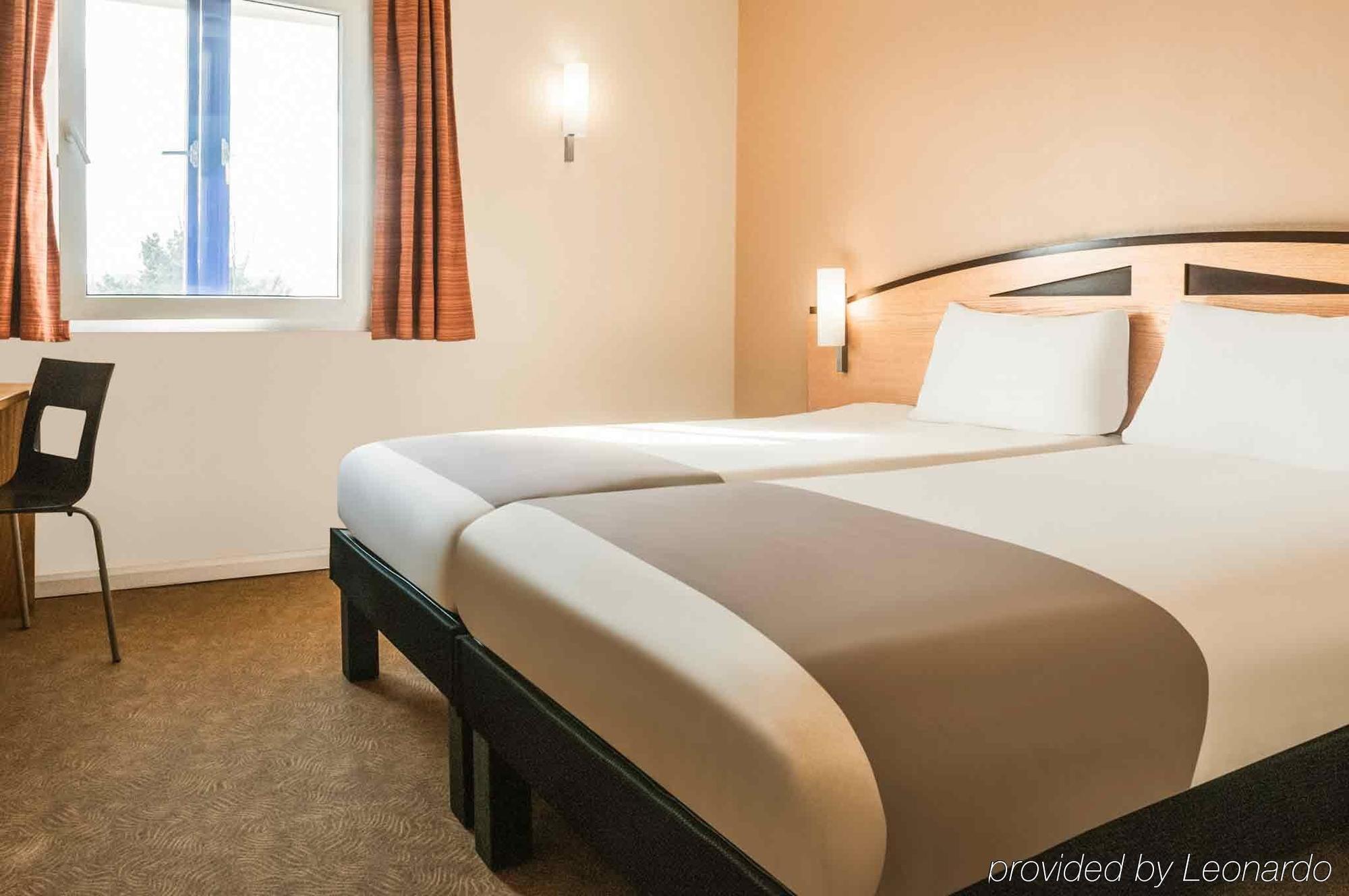 Ibis East -