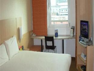 Отель Ibis East - 2*